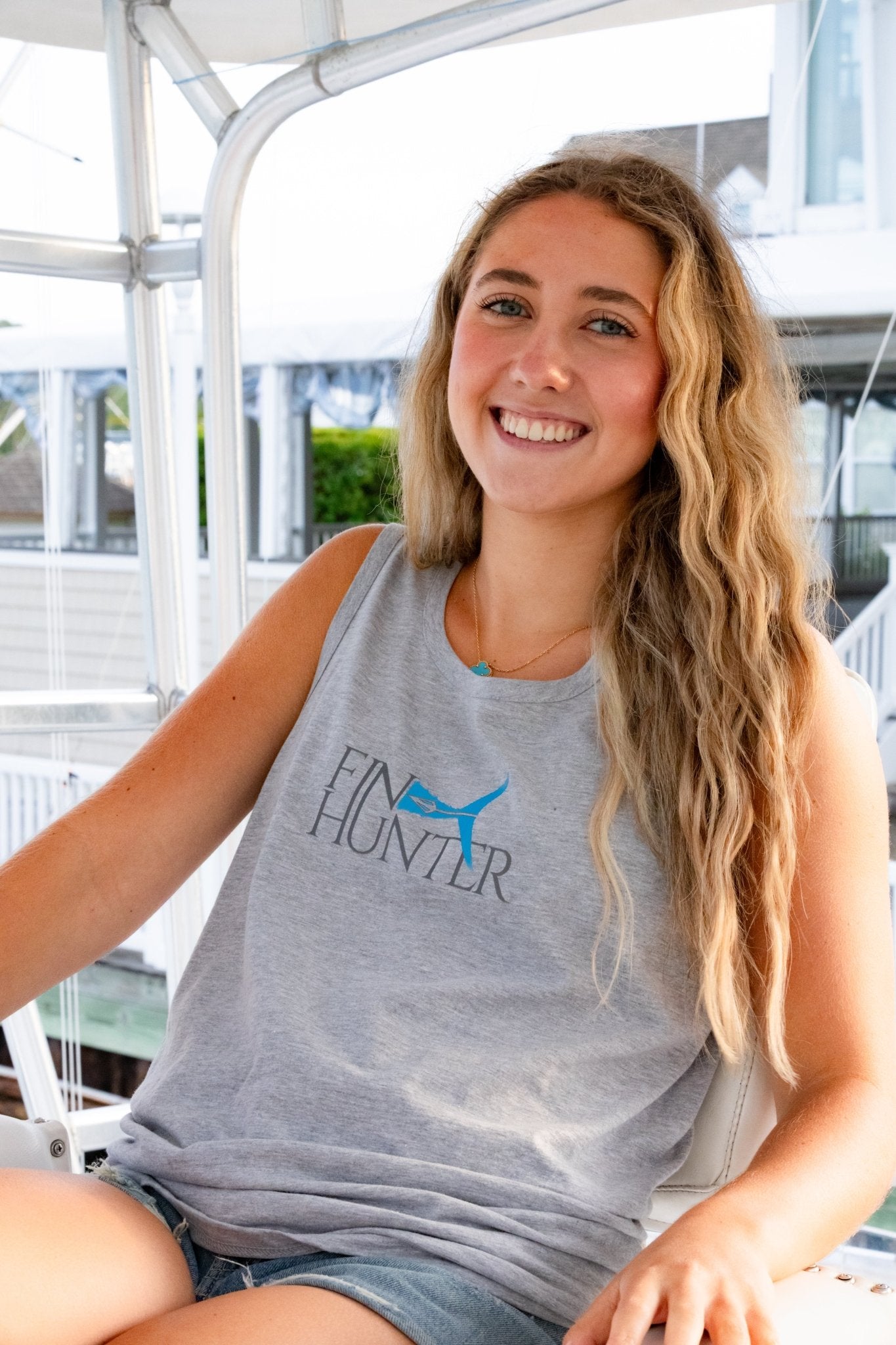 Fin Shaka Tanks - Fin Hunter