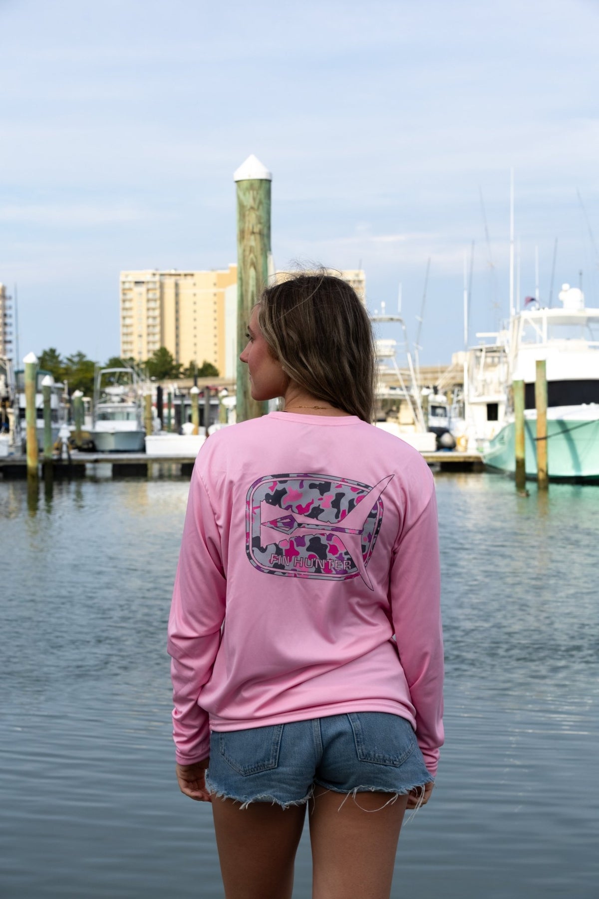 "The Tail" - Pink Camo Sun Shirt - Fin Hunter