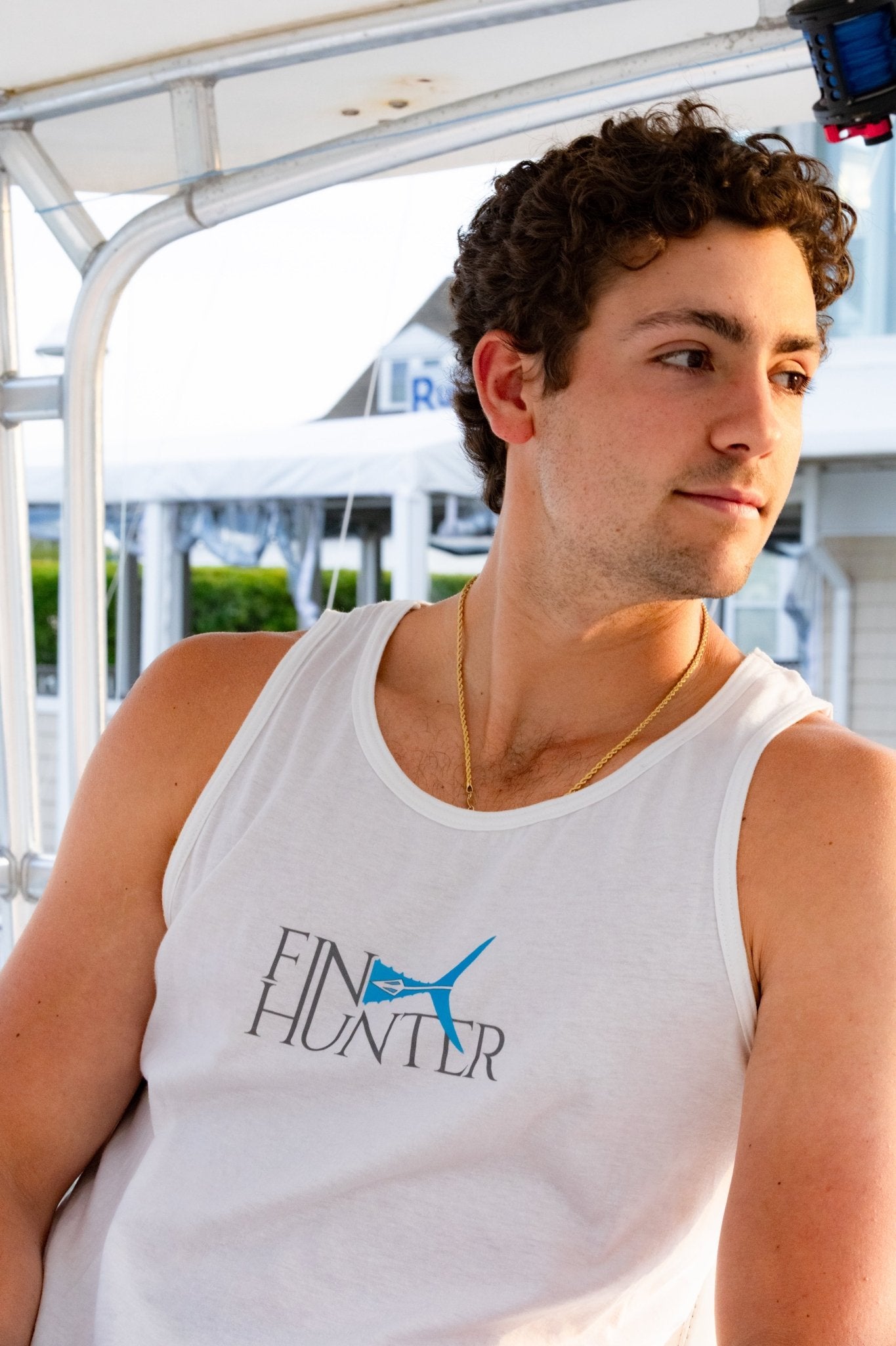 Fin Shaka Tanks - Fin Hunter