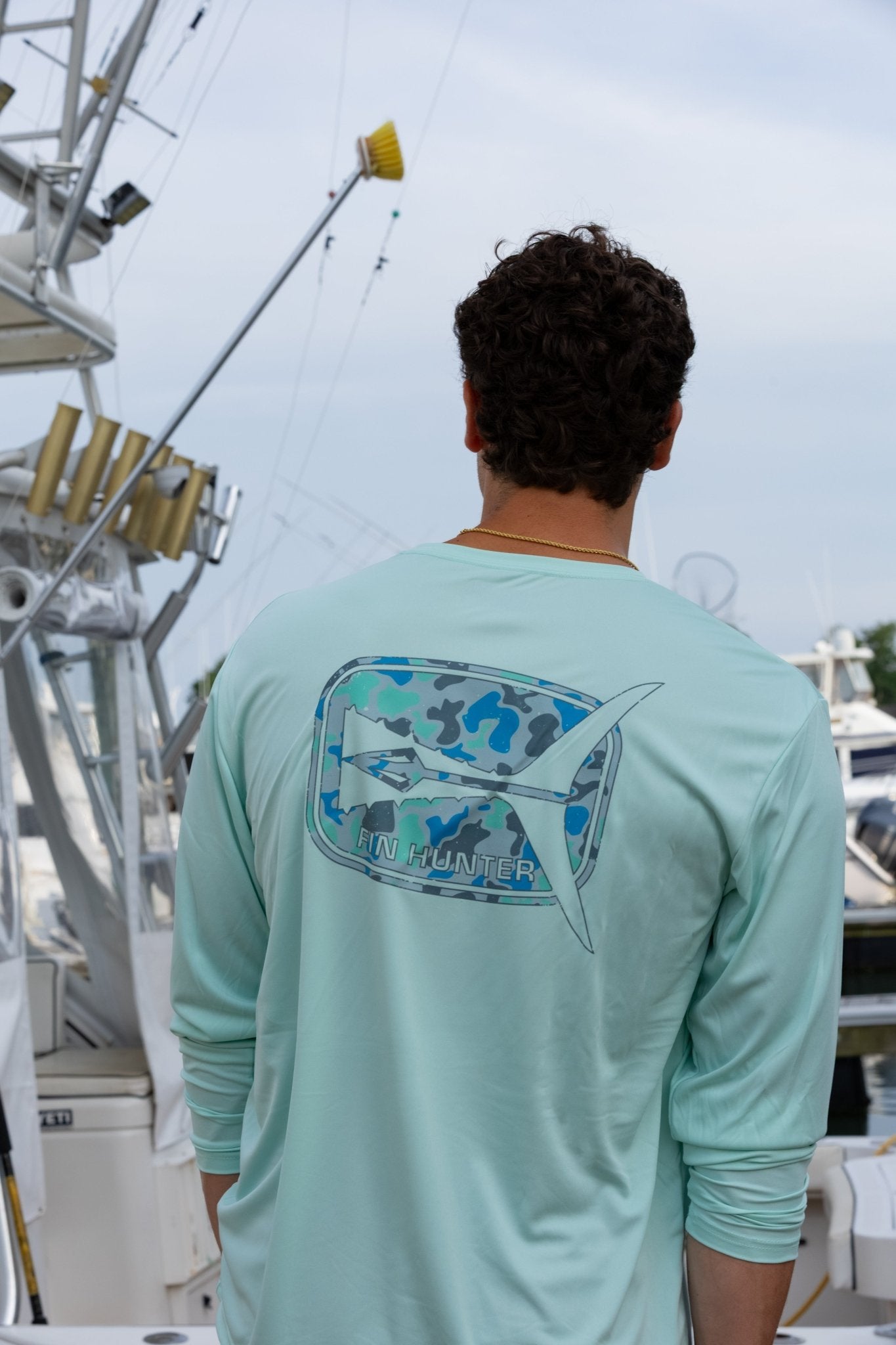 "The Tail" Blue Camo Sun Shirt - Fin Hunter